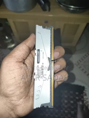 Team T-Create Classic 8GB DDR4 3200MHz ডেস্কটপ র‍্যাম (৬ মাস ব্যবহৃত)