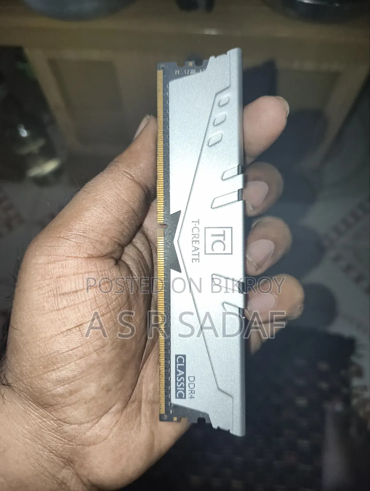Team T-Create Classic 8GB DDR4 3200MHz ডেস্কটপ র‍্যাম (৬ মাস ব্যবহৃত)