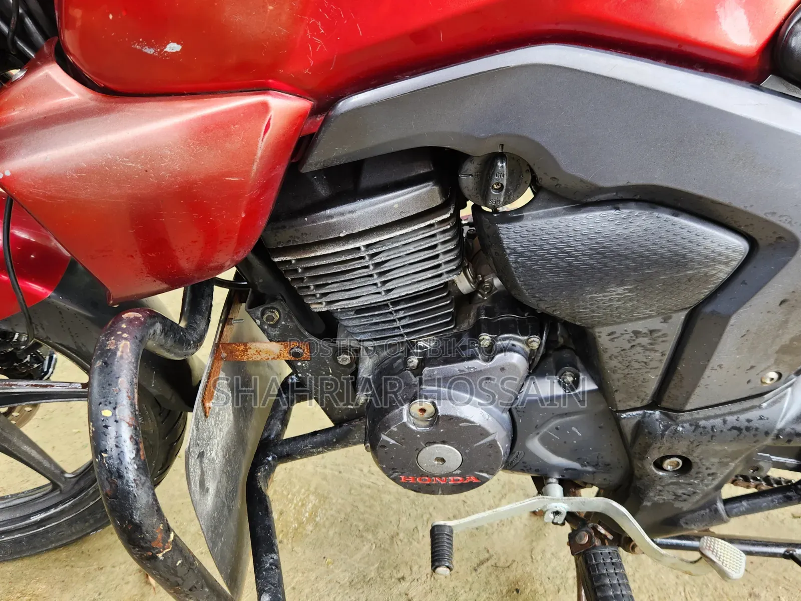 Honda CB 2014 Red