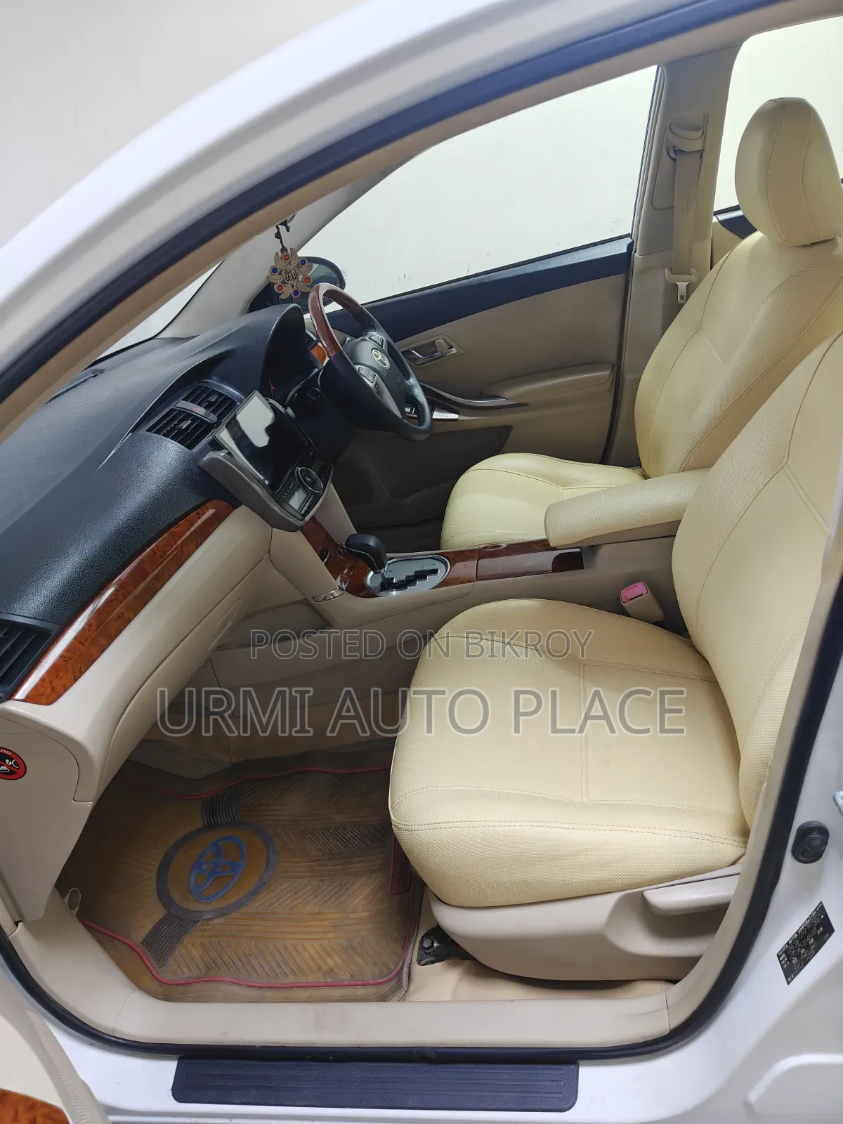 Toyota Premio 2014 Pearl