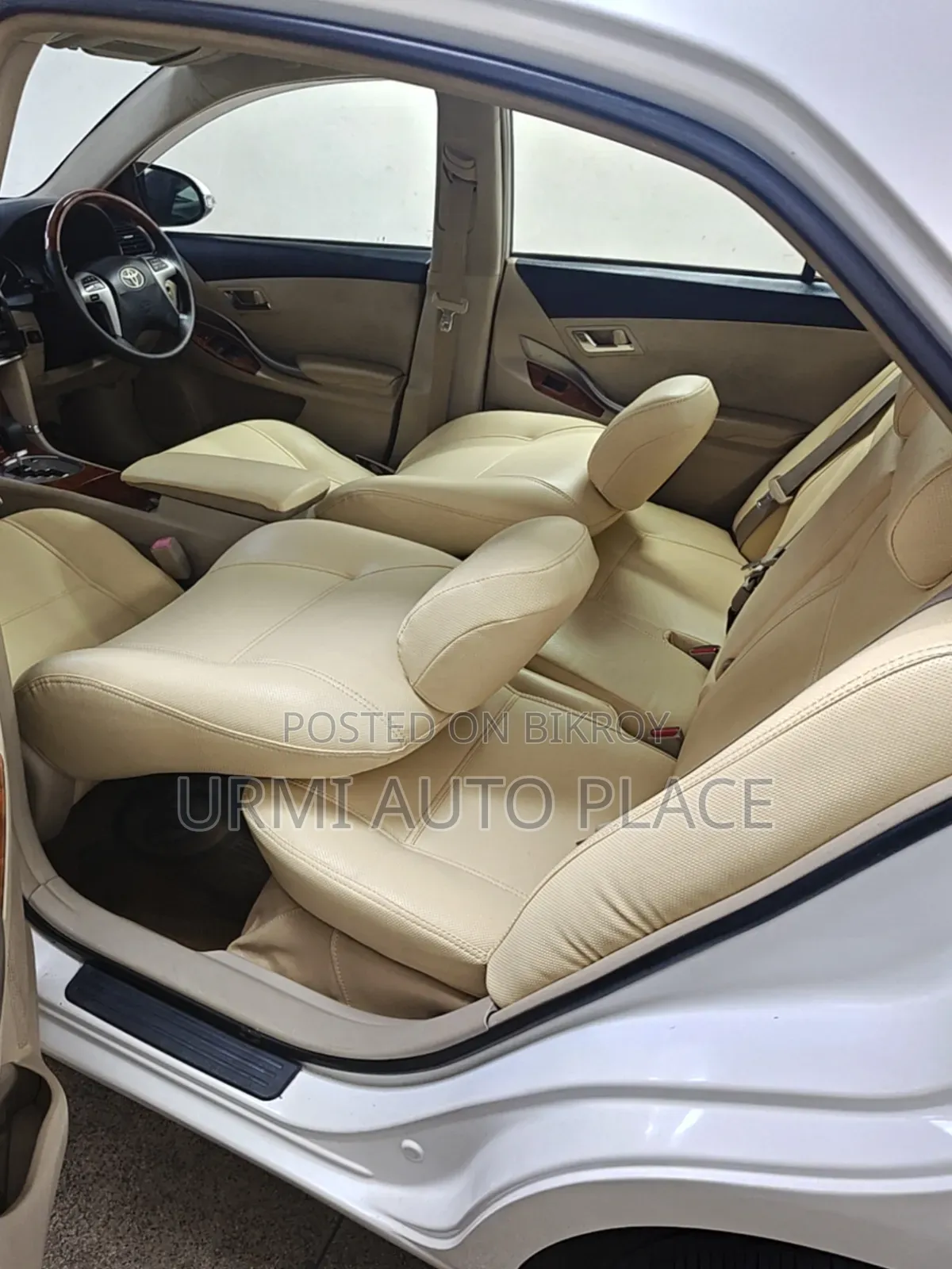 Toyota Premio 2014 Pearl