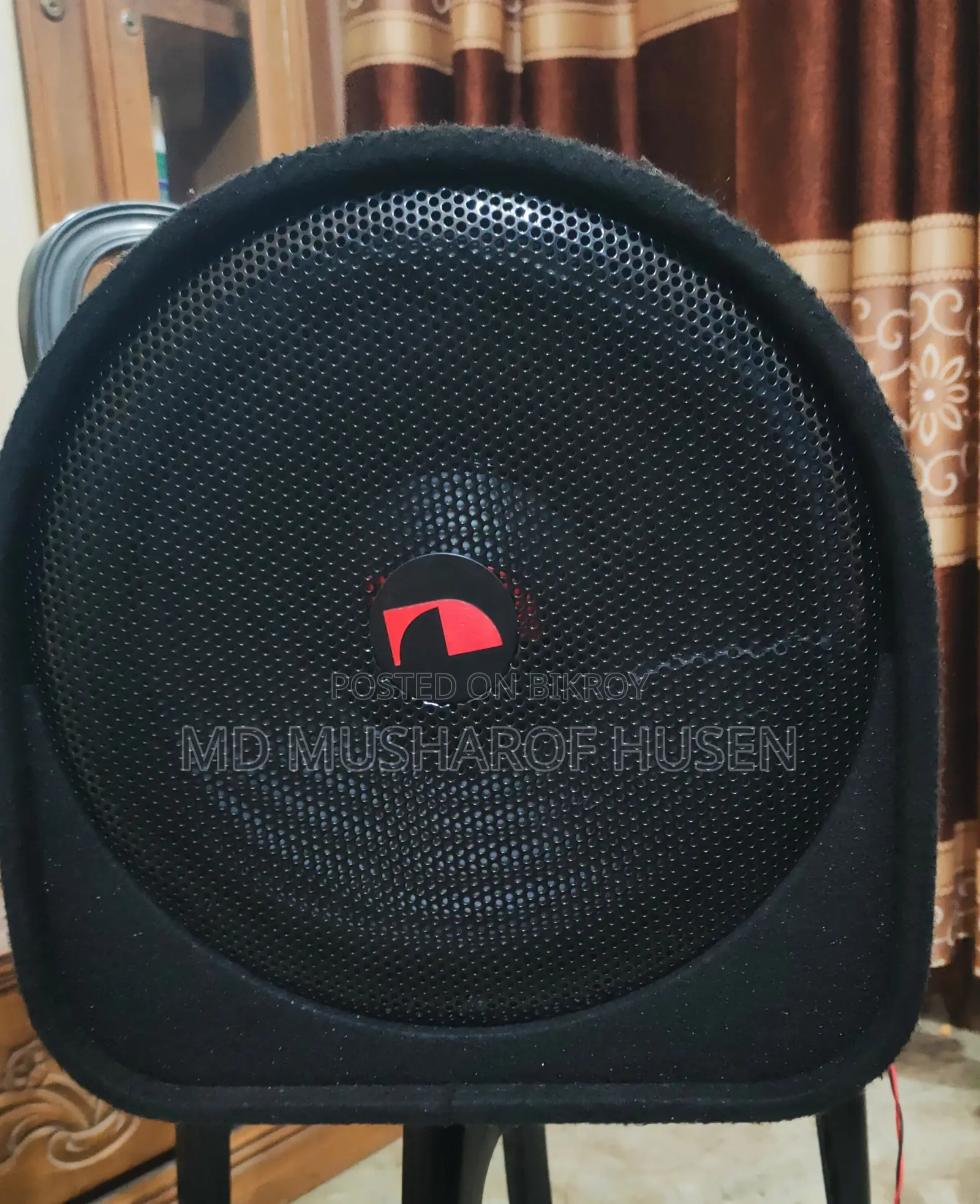 Nakamichi NBT-1205A 12-Inch Active Tunnel Tube Subwoofer Amplifier.