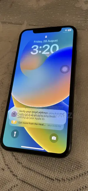 Apple iPhone XS 64 GB Black