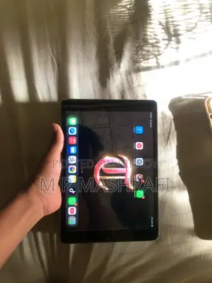 Apple iPad 9.7 64 GB Silver