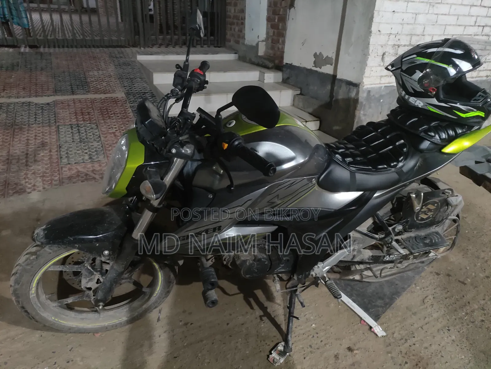 Suzuki Gixxer 2025 Gray