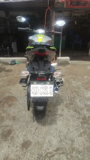 Suzuki Gixxer 2025 Gray