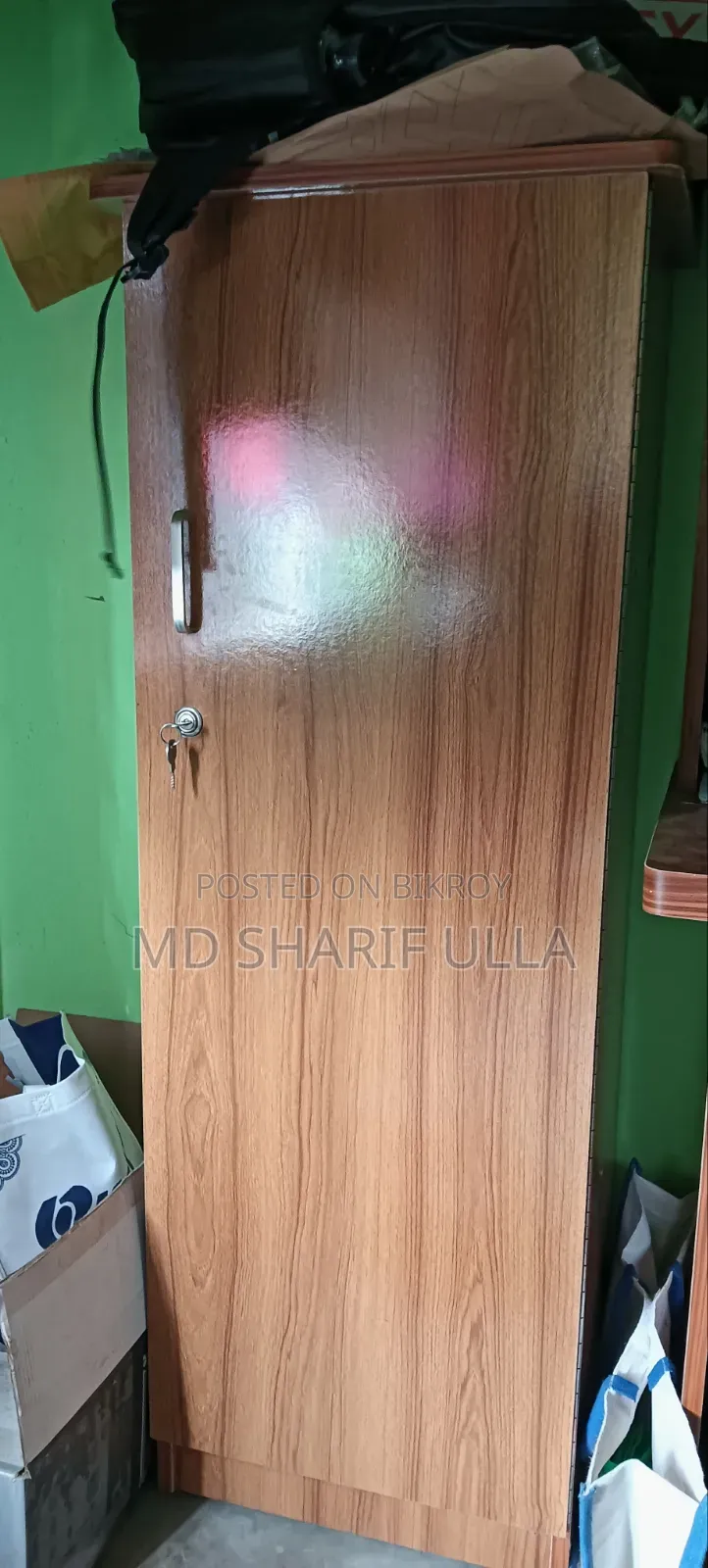 কাঠের ছোট আলমারি