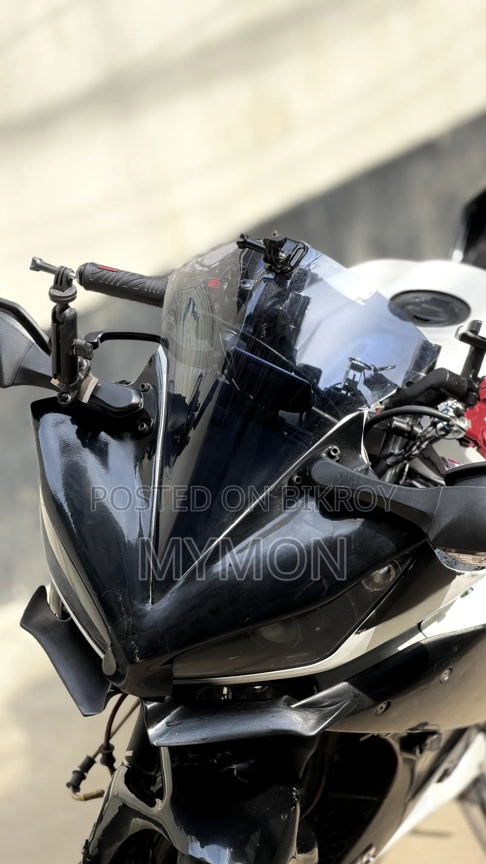 Yamaha R15 V3 2016