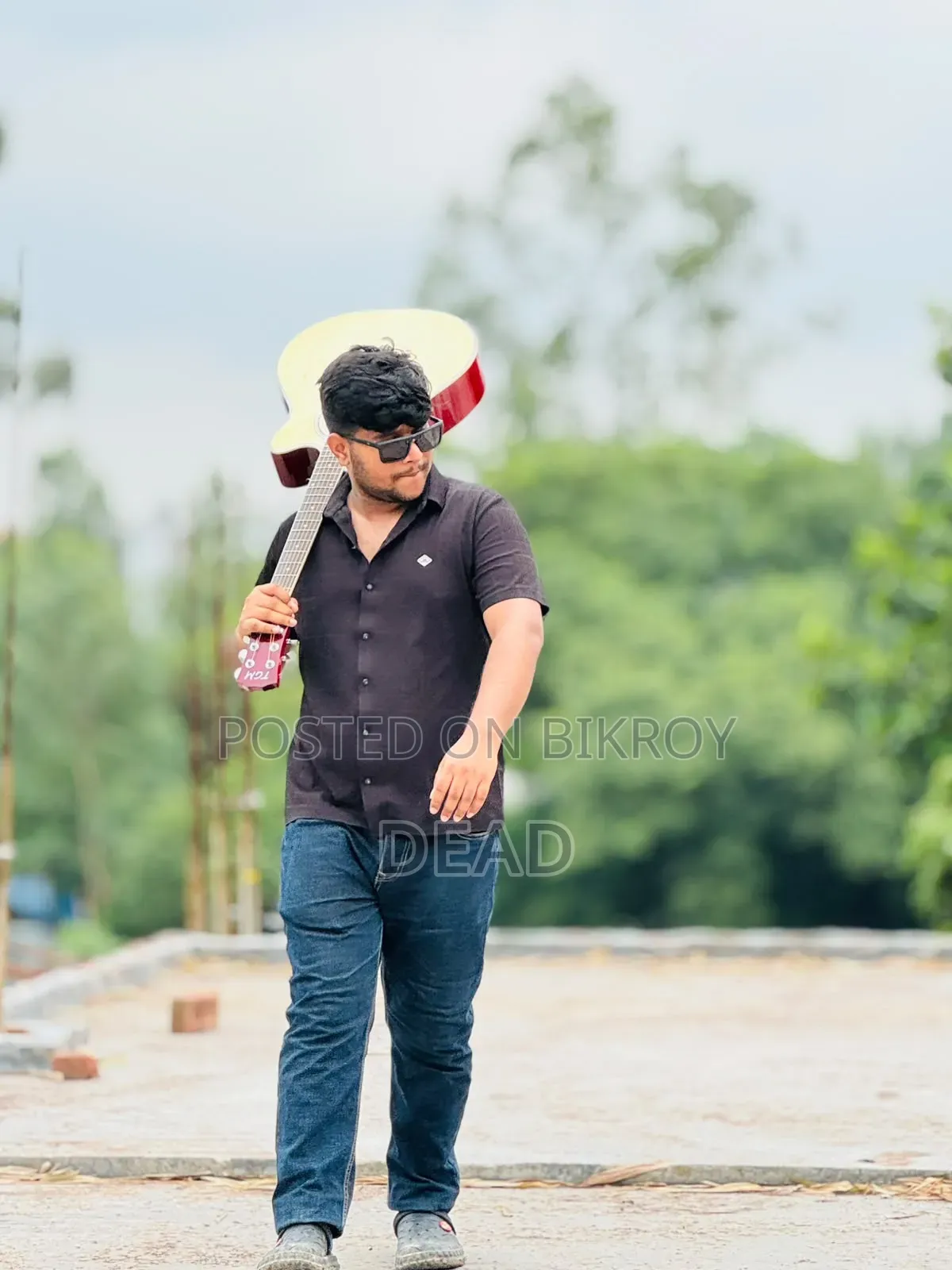 একোস্টিক গিটার