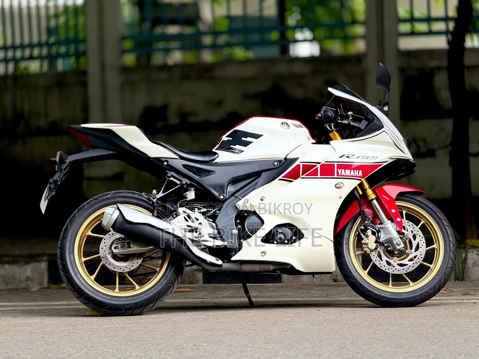 Yamaha R15M 2025 White