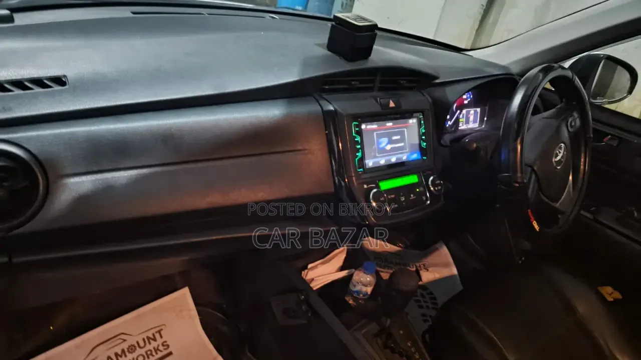 Toyota Axio 1.5 Hybrid 2WD 2015 White
