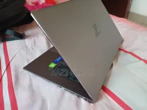 Laptop HP Zbook Studio G7 32GB Intel Core i7 HDD+SSD 512GB
