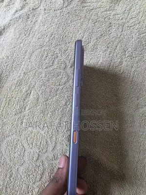Infinix Hot 70 128 GB