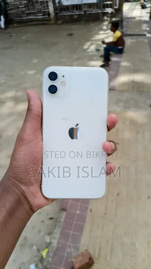 New Apple iPhone 11 64 GB White