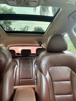 Proton X70 2022 Red