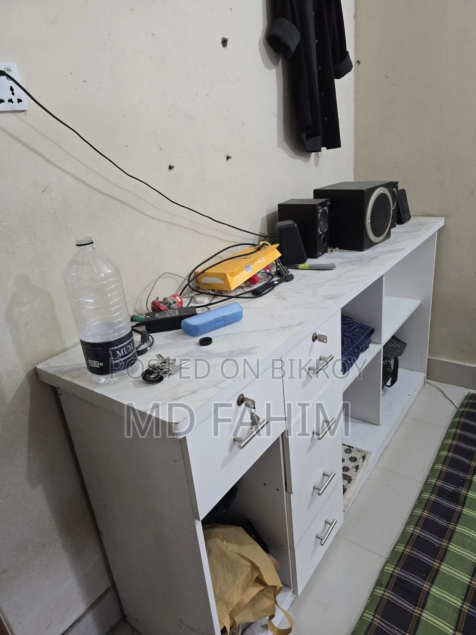 Large Cabinet/Table