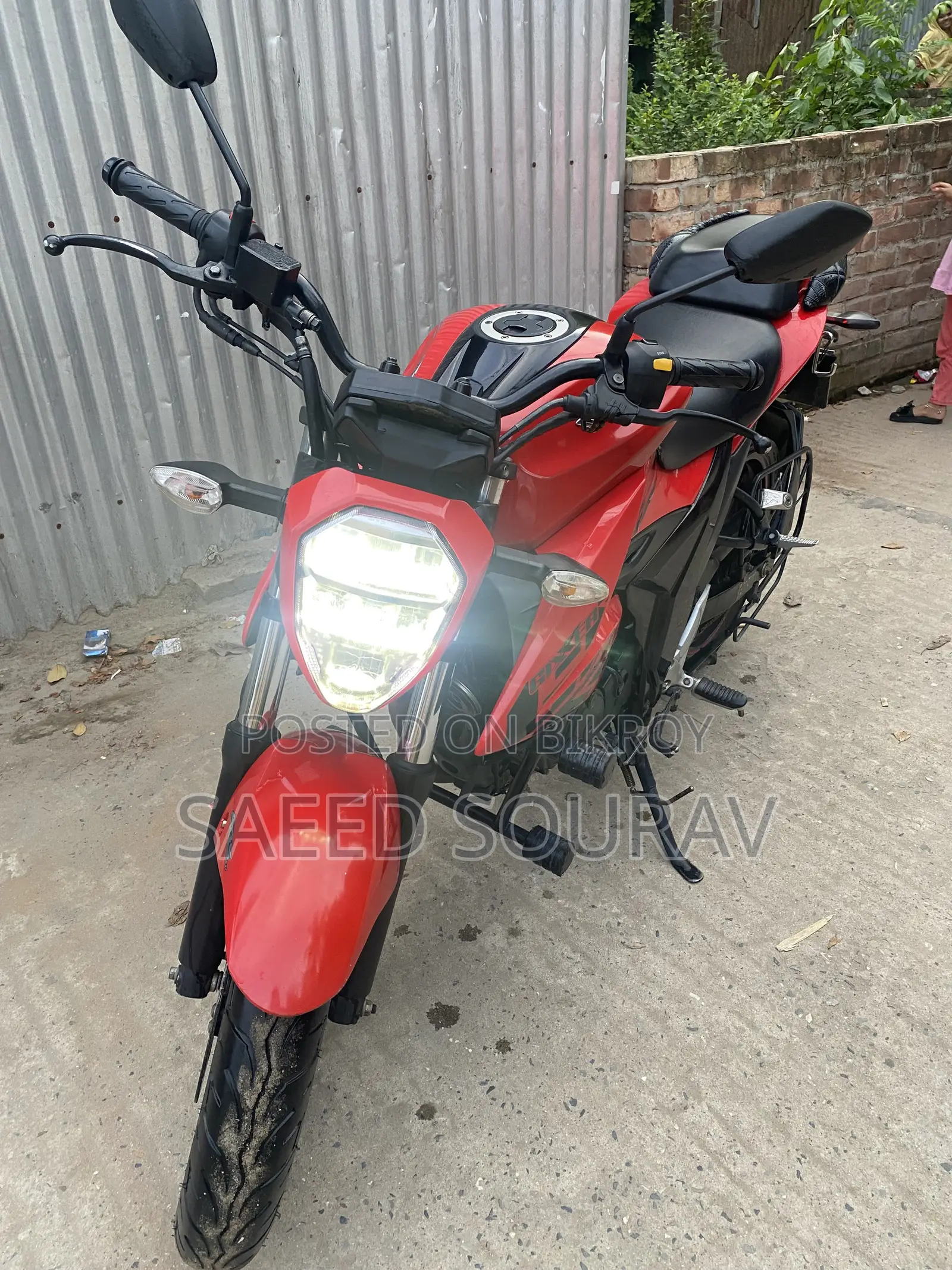 Suzuki Gixxer 2022 Red