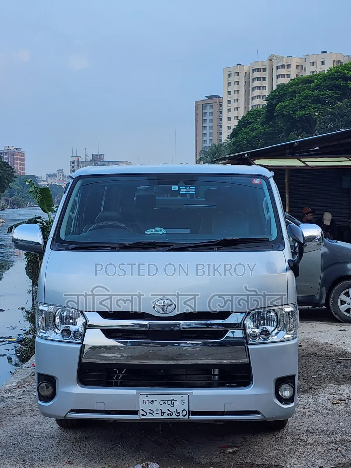Toyota HiAce 2019 Silver