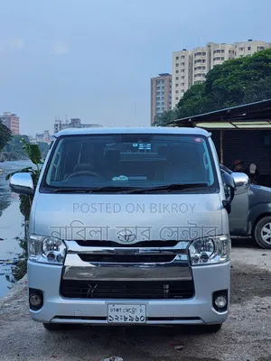 Toyota HiAce 2019 Silver