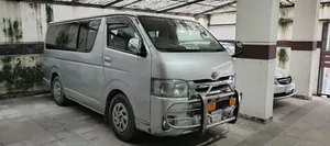 টয়োটা ম্যাট্রিক্স ২০০৯ সিলভার