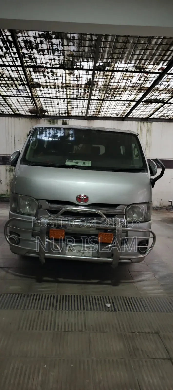 টয়োটা ম্যাট্রিক্স ২০০৯ সিলভার