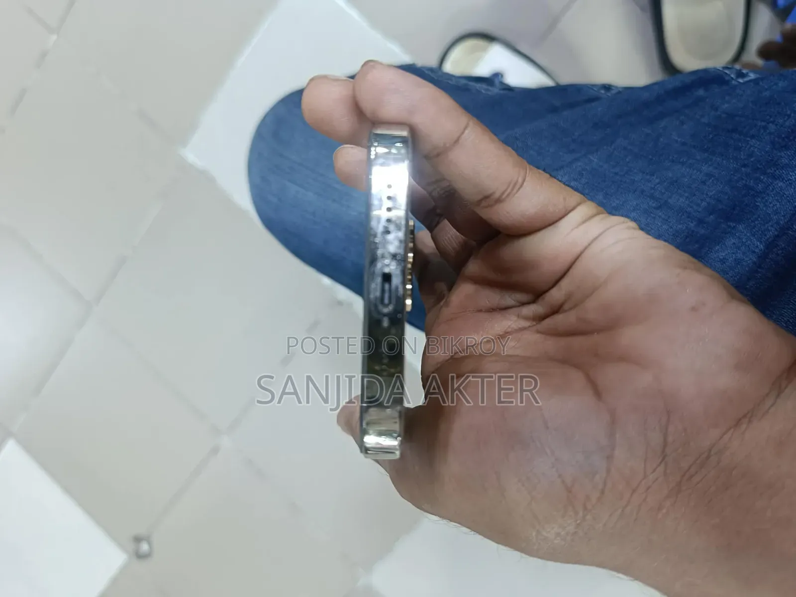 অ্যাপল আইফোন ১৪ প্রো ২৫৬ জিবি হোয়াইট