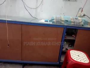 দোকান এ ব্যবহার করি পড়ে আছে এখন