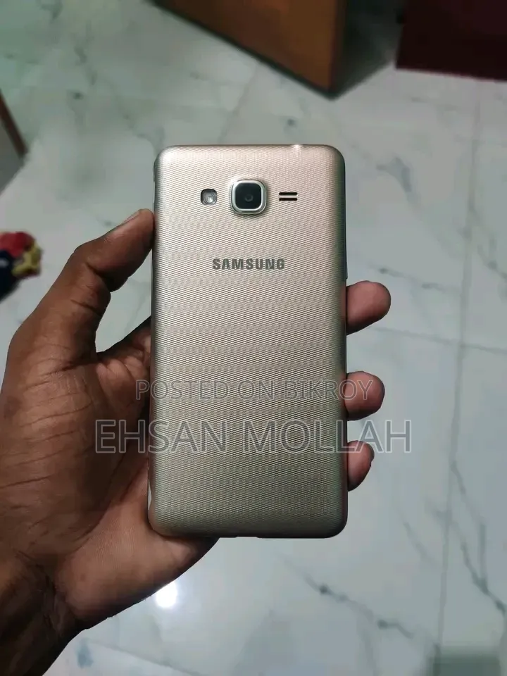 Samsung Galaxy J2 8 GB Bronze