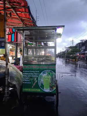 Auto van with automatic sugarcane juice machine for sale