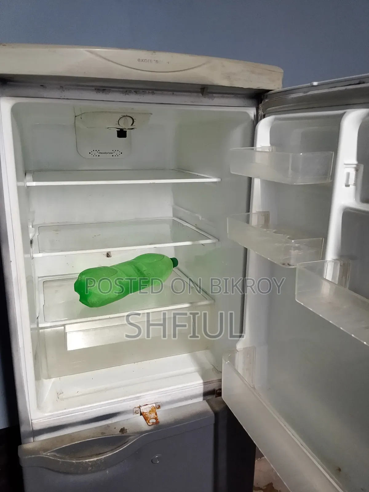 Refrigerator