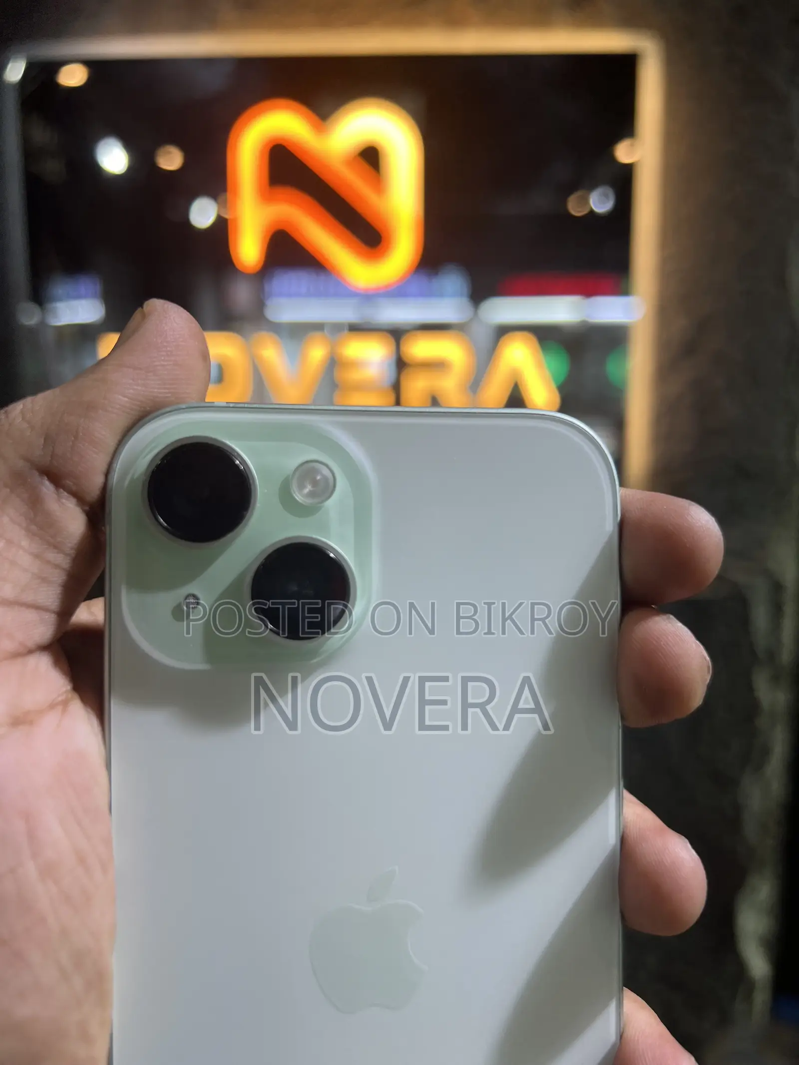 Apple iPhone 15 128 GB Green
