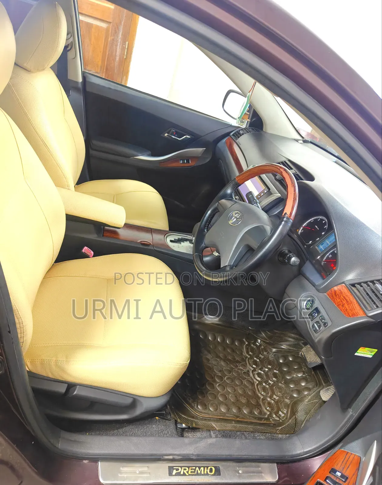Toyota Premio 2010 Maroon