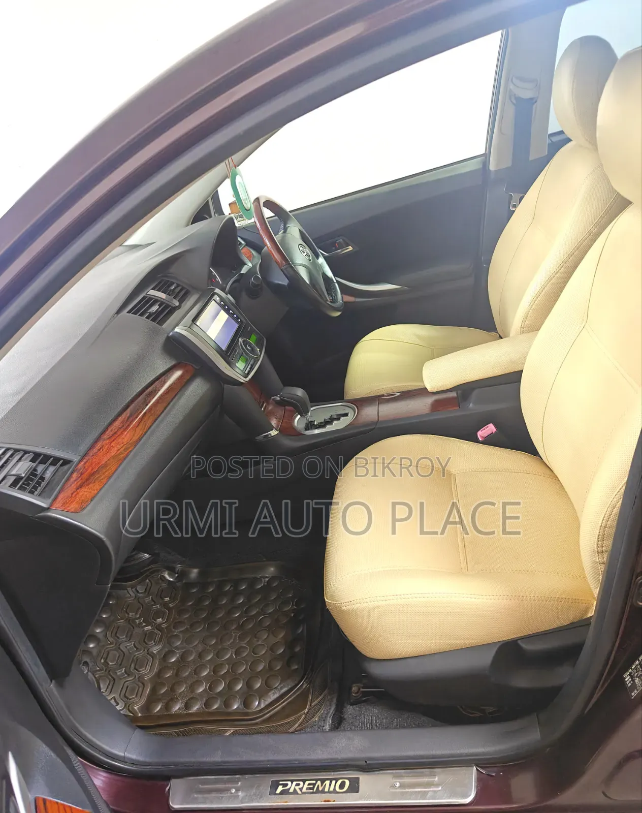 Toyota Premio 2010 Maroon