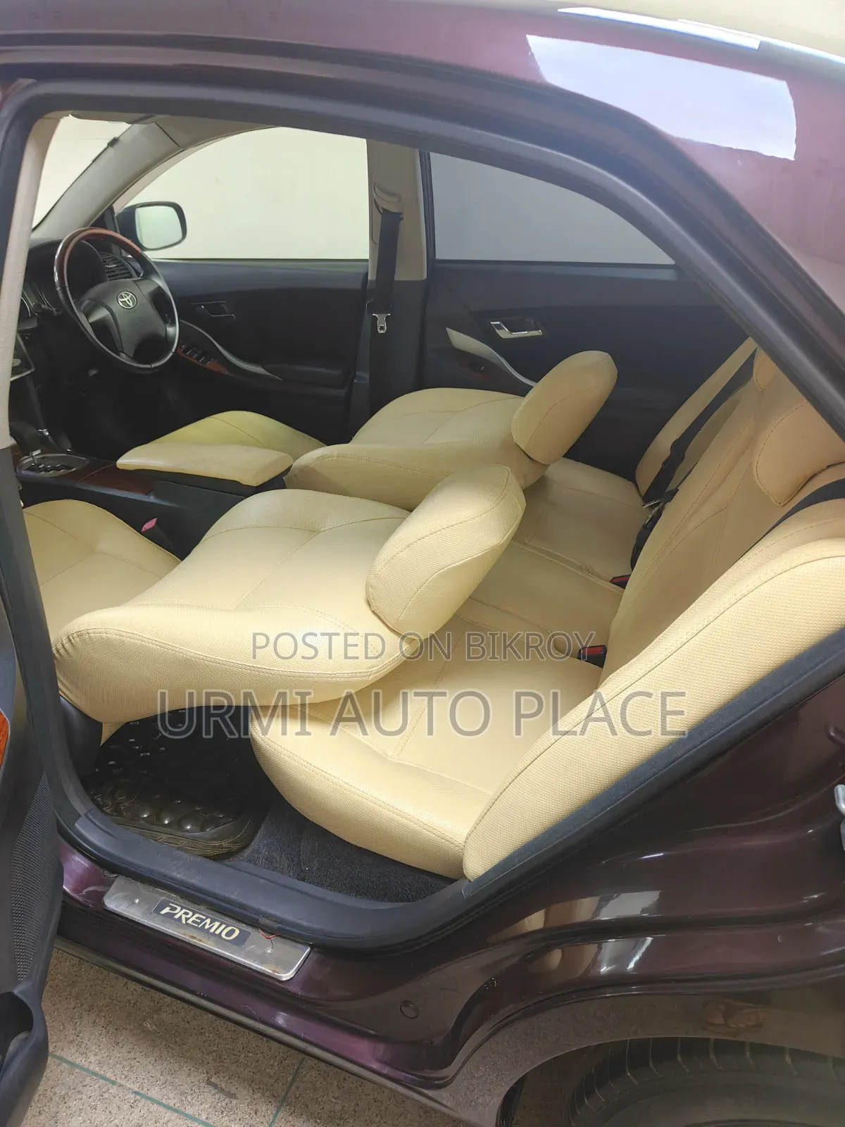 Toyota Premio 2010 Maroon