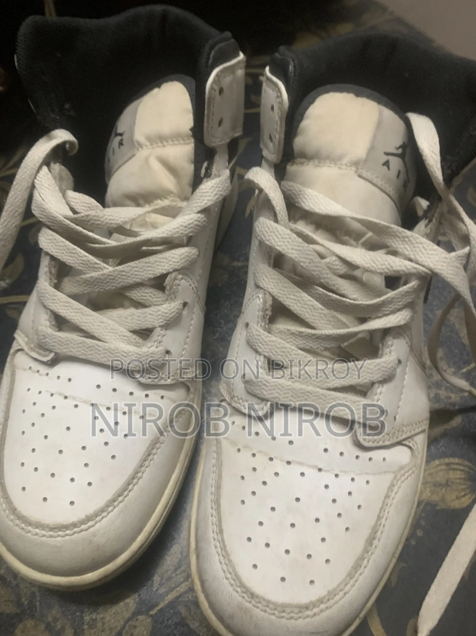Nike Air Jordan 1 Mid Reverse Panda
