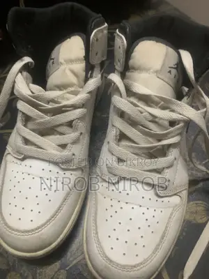 Nike Air Jordan 1 Mid Reverse Panda