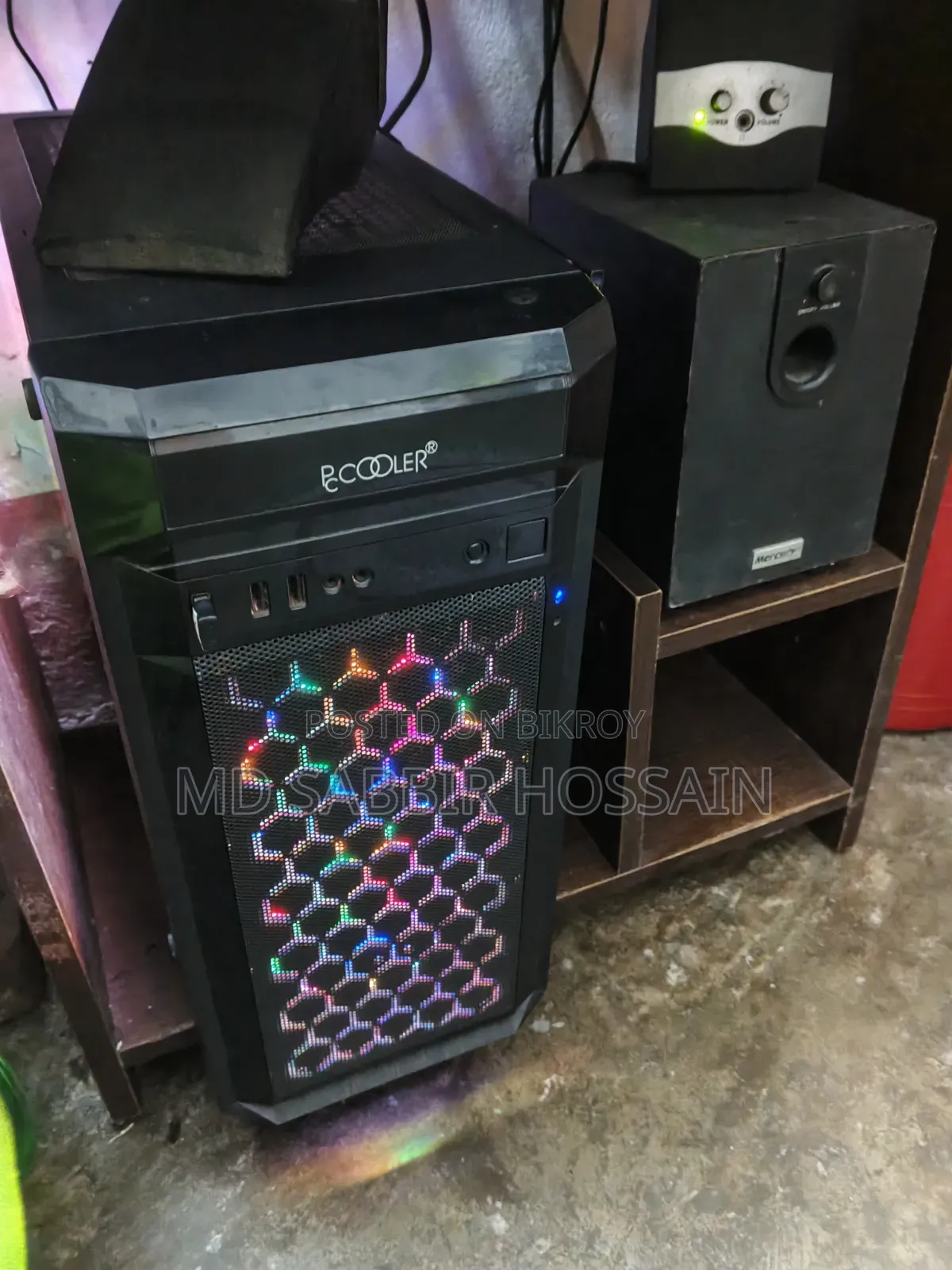 Desktop Computer MSI Aegis RS 11td-203 8GB Intel Core i3 SSD 1T