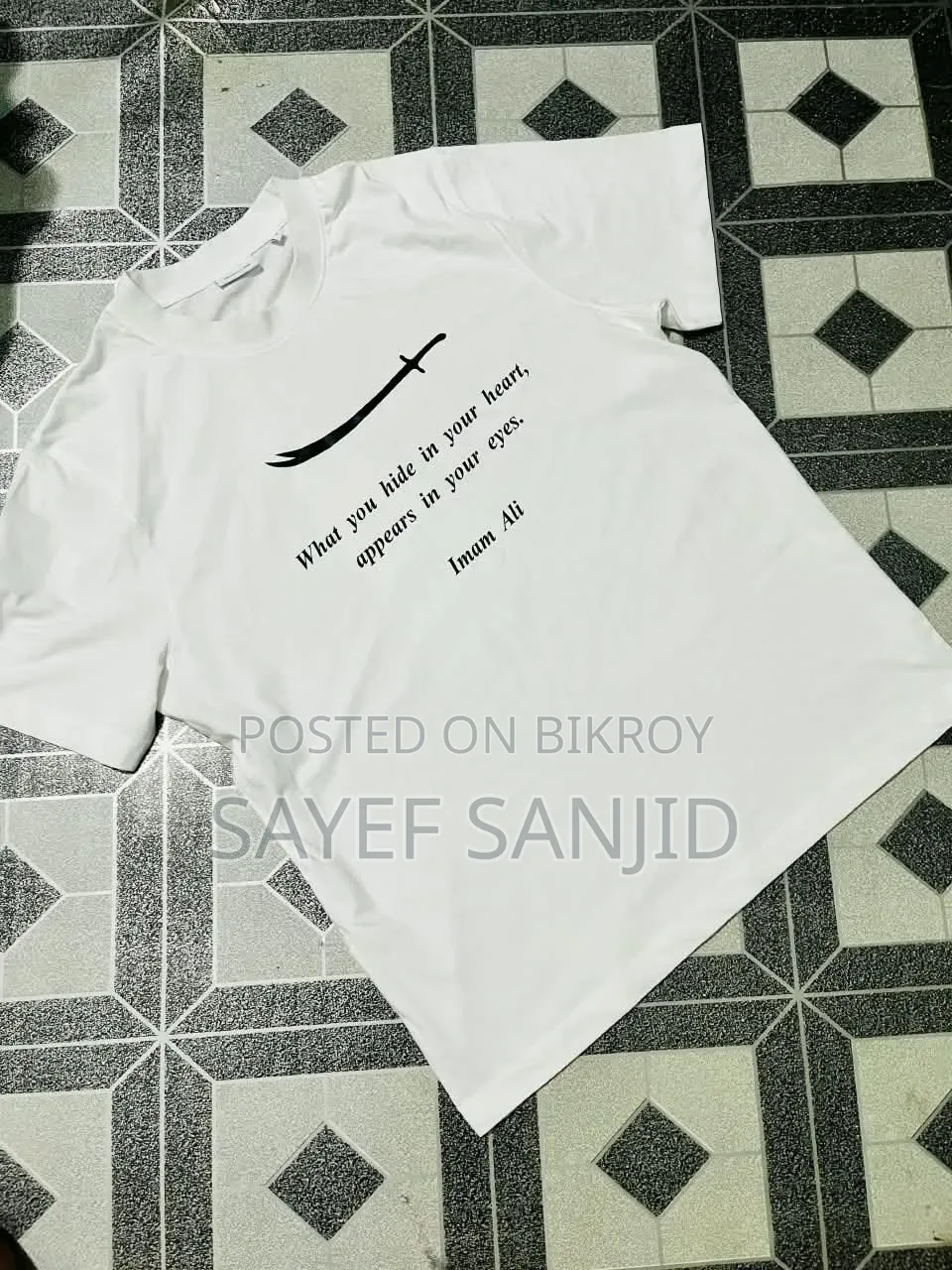 একটা ভালো মানের কাজ করা গেঞ্জি