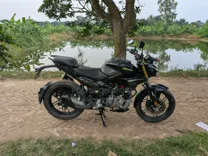 Hero Xtreme 125R 2026 Black