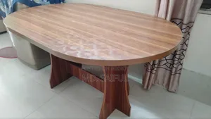 Dainig Table