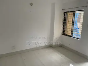 ১৮১২ বর্গফুট ৩-বেডরুম অ্যাপার্টমেন্ট মিরপুরে বিক্রয়ের জন্য
