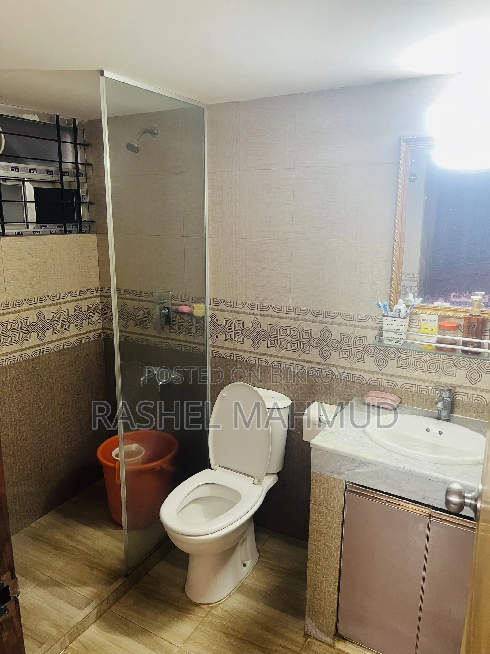 Furnished 5bdrm Apartment in Alamin Nusrat Garden, Uttara for sale