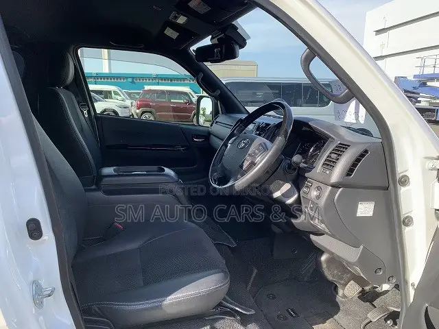 Toyota HiAce 2020 White