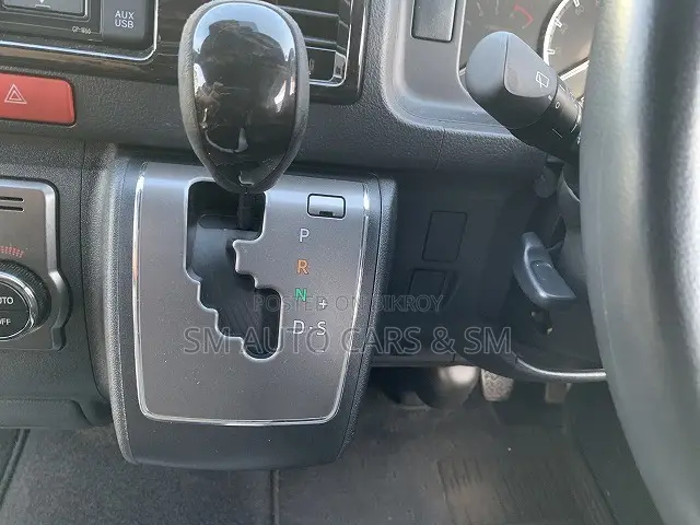 Toyota HiAce 2020 White