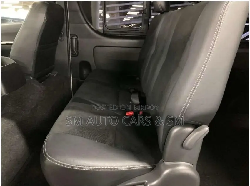 Toyota HiAce 2020 White