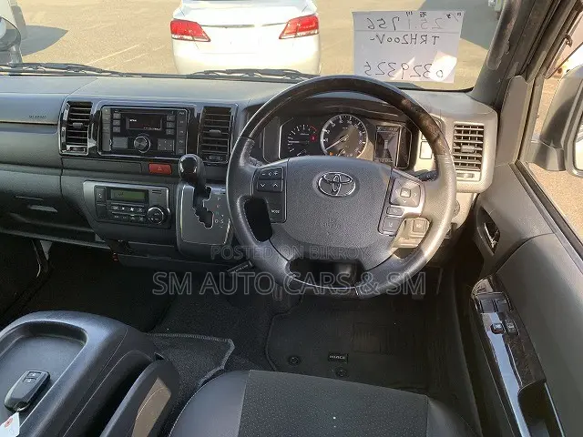 Toyota HiAce 2020 White