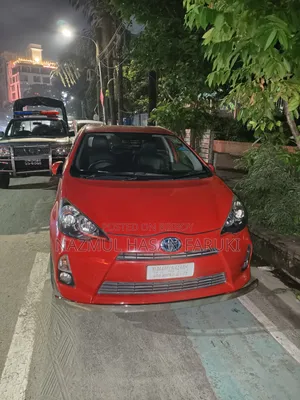Toyota Aqua 2012 Red