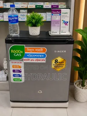 Singer Mini Refrigerator