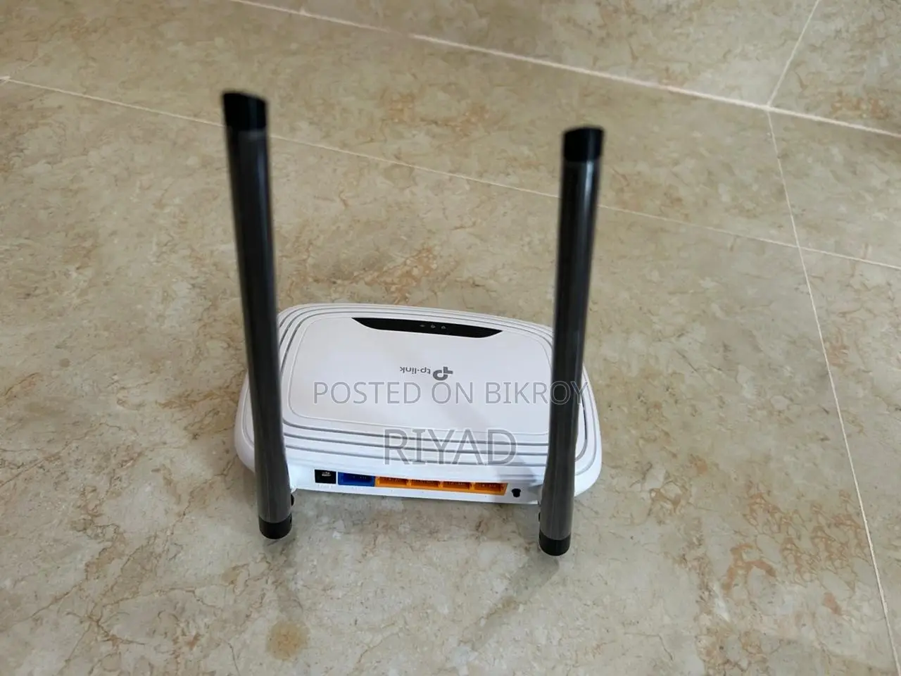 TP-Link TL-WR841N 300Mbps Router (Almost New / Full Boxed)