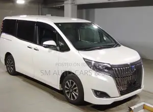 Toyota Esquire 1.8 FWD Hybrid (7 seater) 2021 Pearl